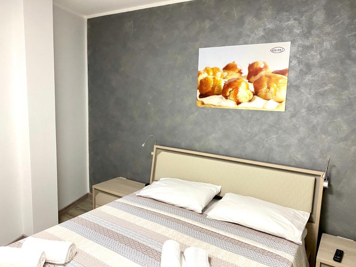 Taurianova Siclari B&B-Rooms&Suite מראה חיצוני תמונה